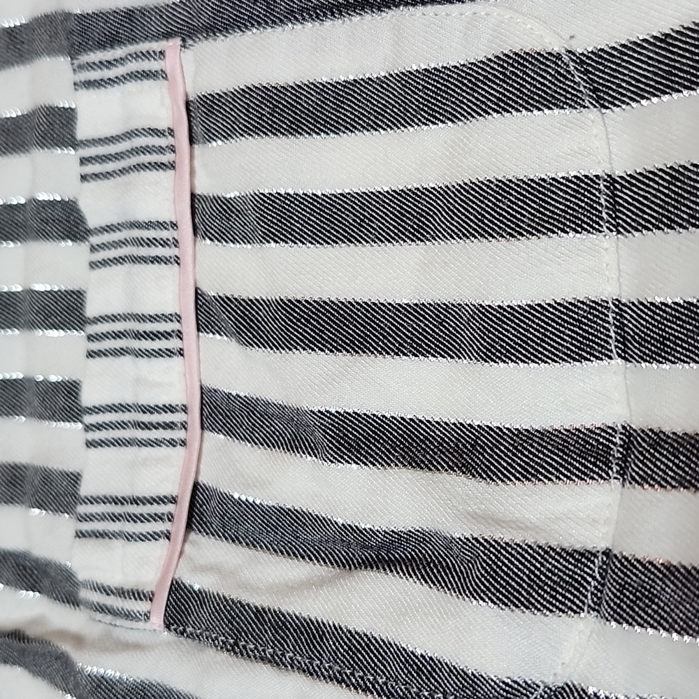 VICTORIA SECRET METALLIC STRIPED LONG-SLEEVE & SHORT LOUNGE SLEEPWEAR SET - Picture 3 of 16